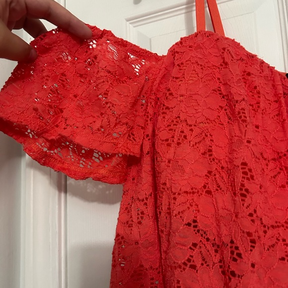 Orange lace crop top - Picture 2 of 2